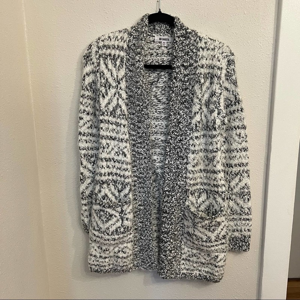 BB Dakota Black and White Open-Front Patterned Cardigan